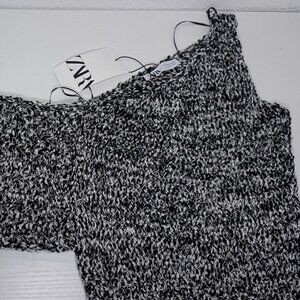 Zara Black and White Knit Sweater Cozy Pullover